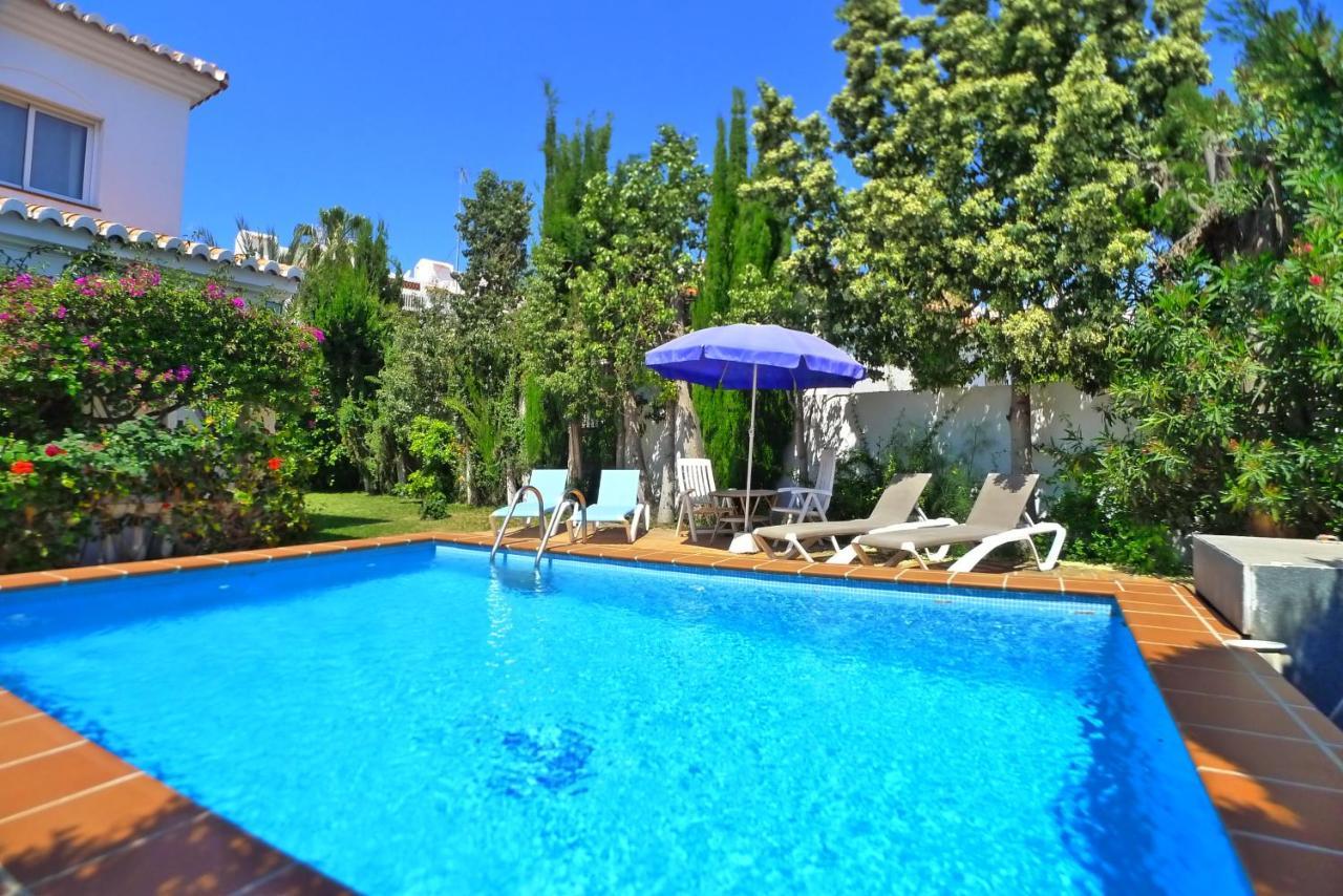Villa Angela เนร์คา ภายนอก รูปภาพ